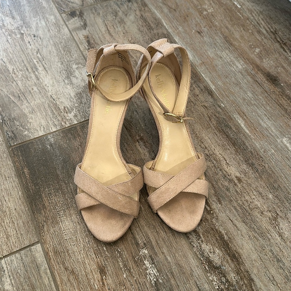 Kelly and Katie nude color heels
